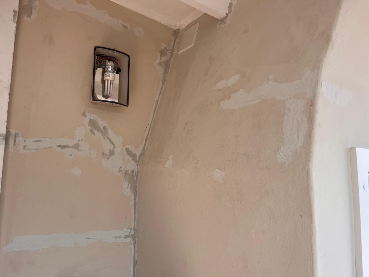 Interior wall surface preparation before painting — Pietersen & Uys